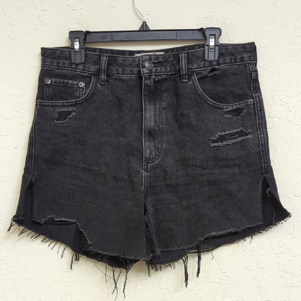 We the Free Washed Black Distressed Frayed Hem Cut Off Denim Jean Shorts Size 29